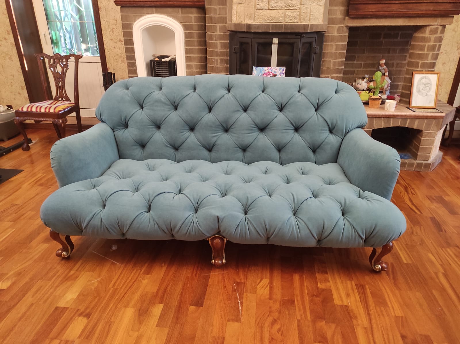 Обивка дивана. Долинск